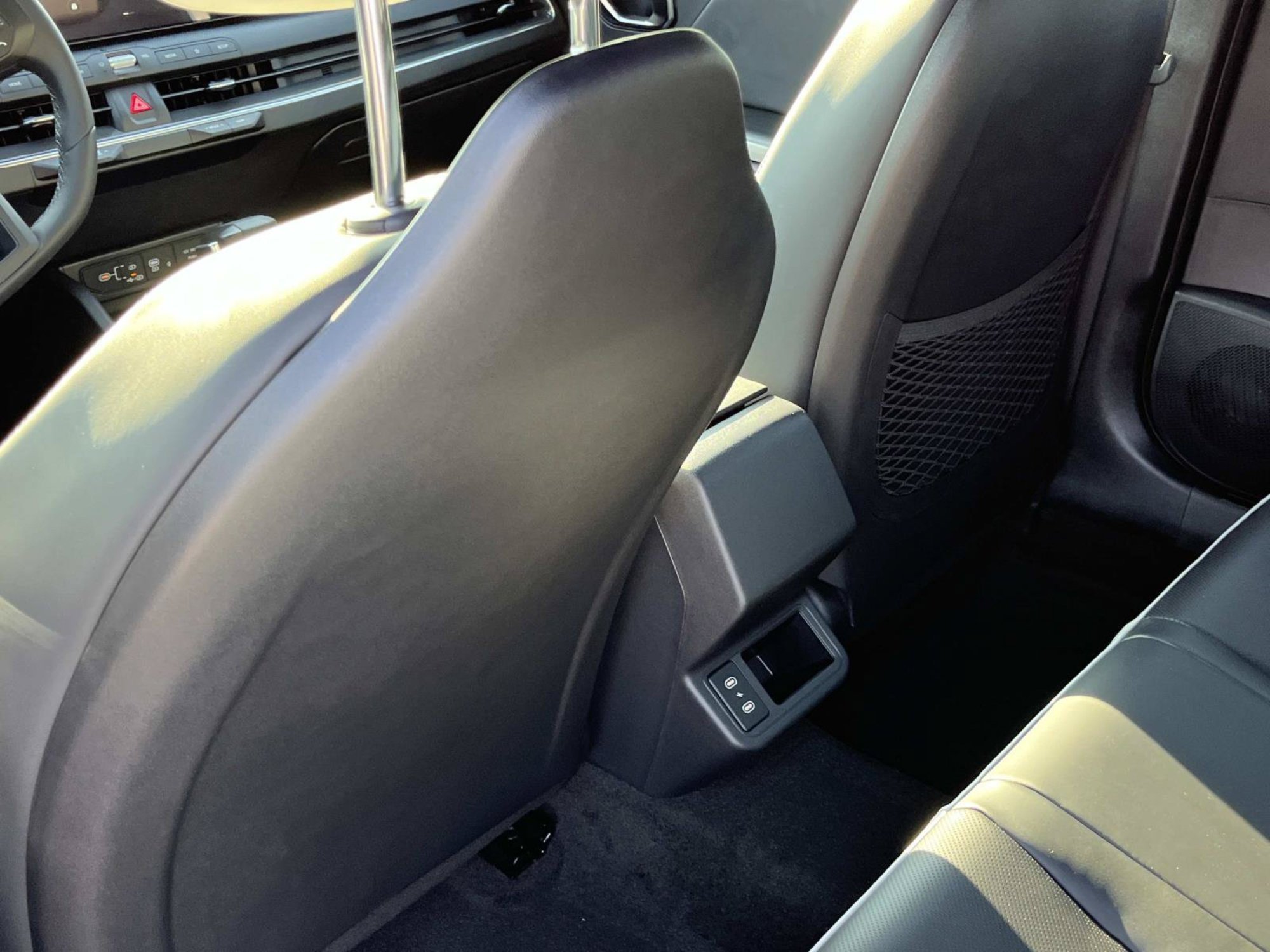 New 2026 Snow White Pearl Kia GT-Line image 18