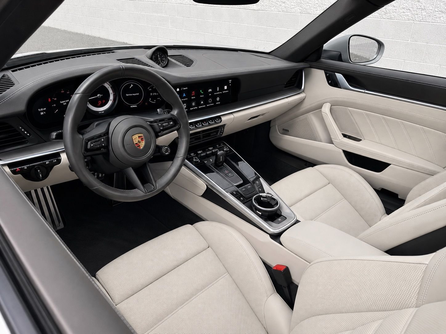 Used 2022 Chalk Porsche Targa 4S image 2