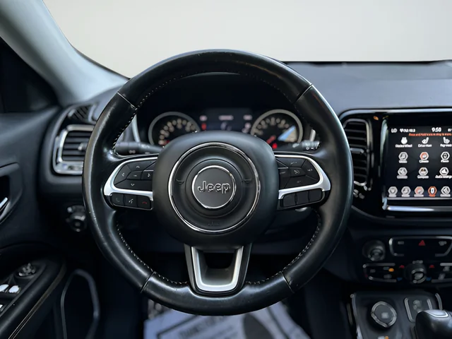 Used 2020 Gray Jeep Limited image 26