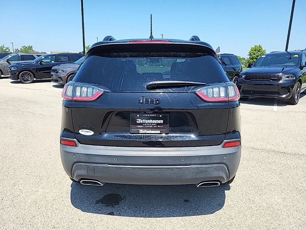 Certified Used 2019 Black Jeep Latitude Plus image 4