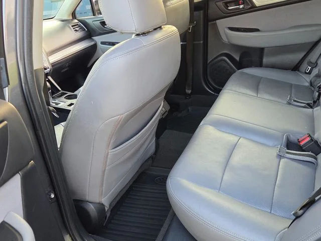 Used 2019 Gray Subaru 2.5i Premium image 8