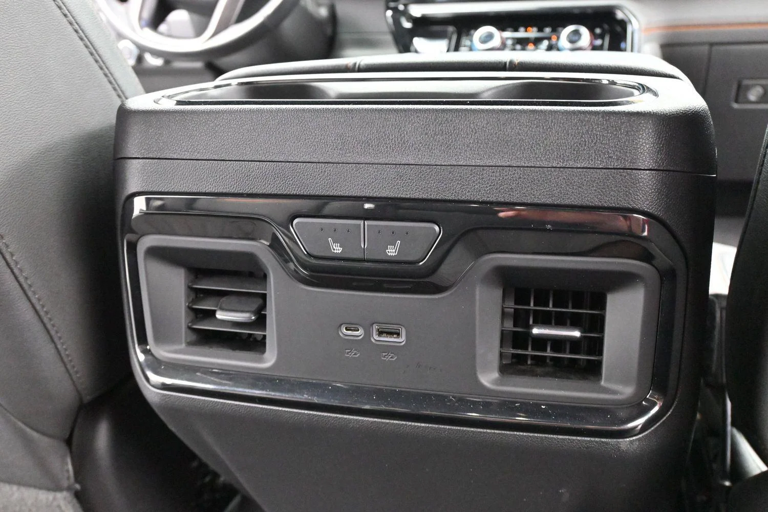 Used 2023 Onyx Black GMC AT4 image 31