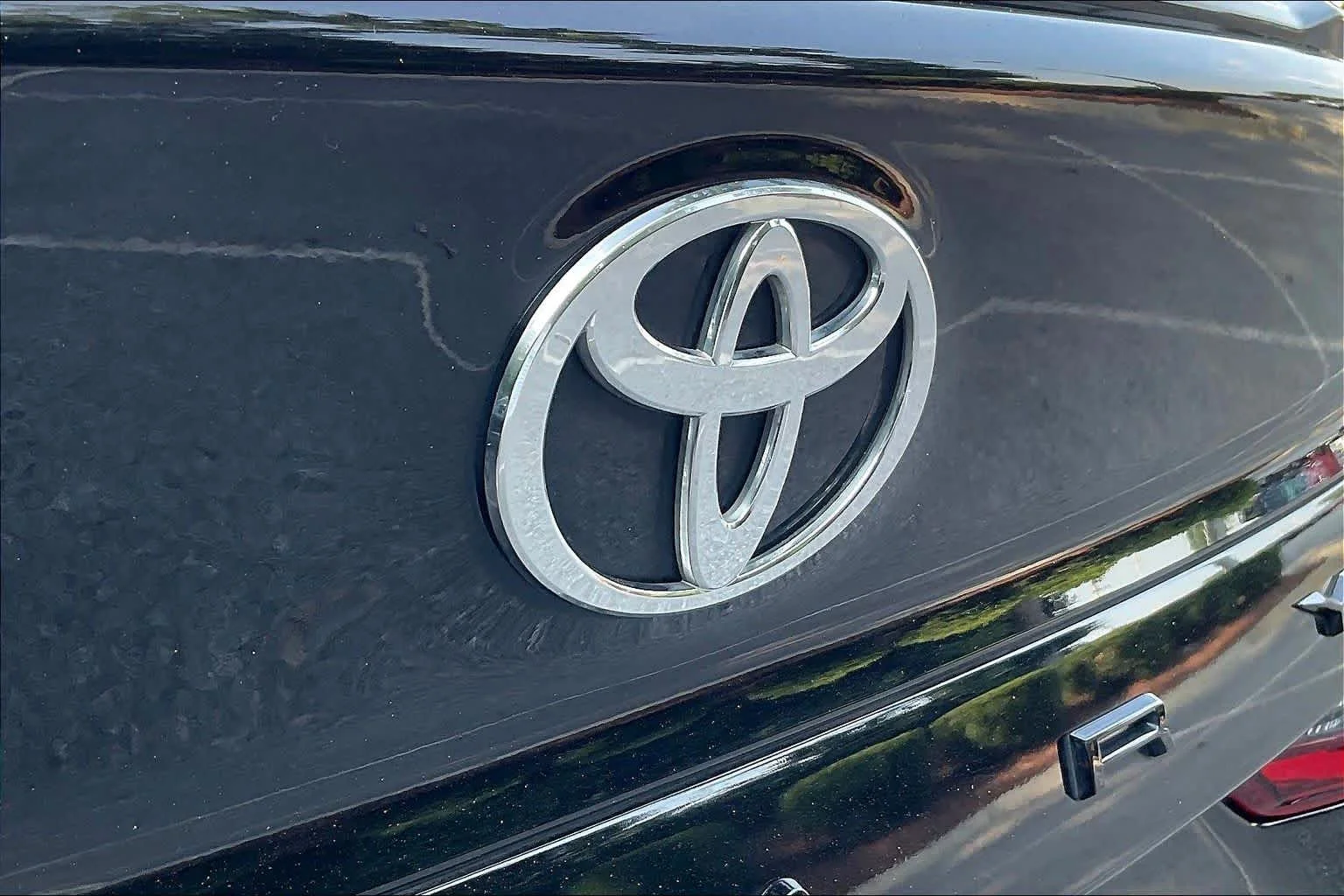 Used 2025 Midnight Black Metallic Toyota SE image 30