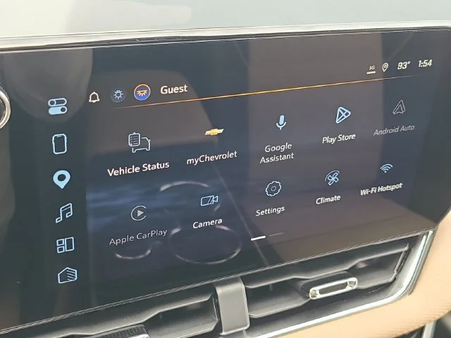 New 2027 Polar White Tricoat Chevrolet ACTIV image 30