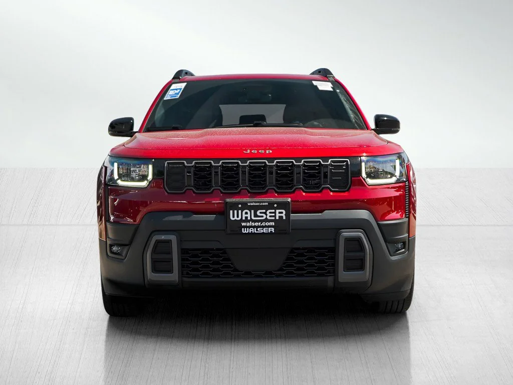 New 2026 Red Hot Pearlcoat Jeep Limited image 2