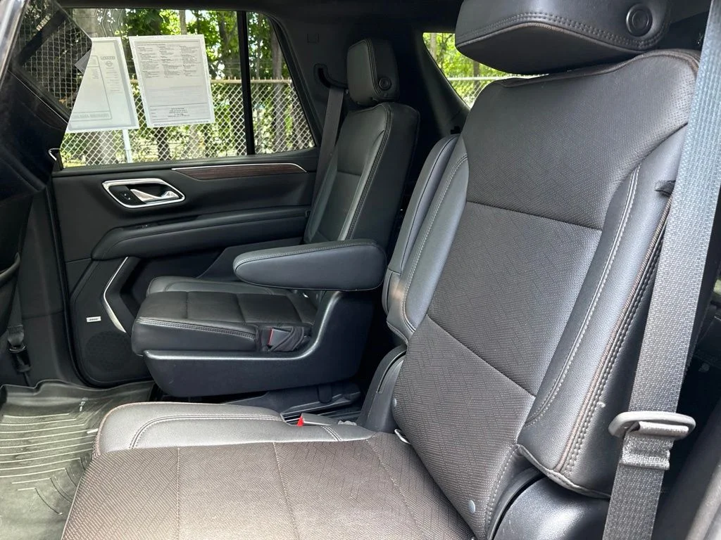 Used 2021 Black Chevrolet High Country image 28