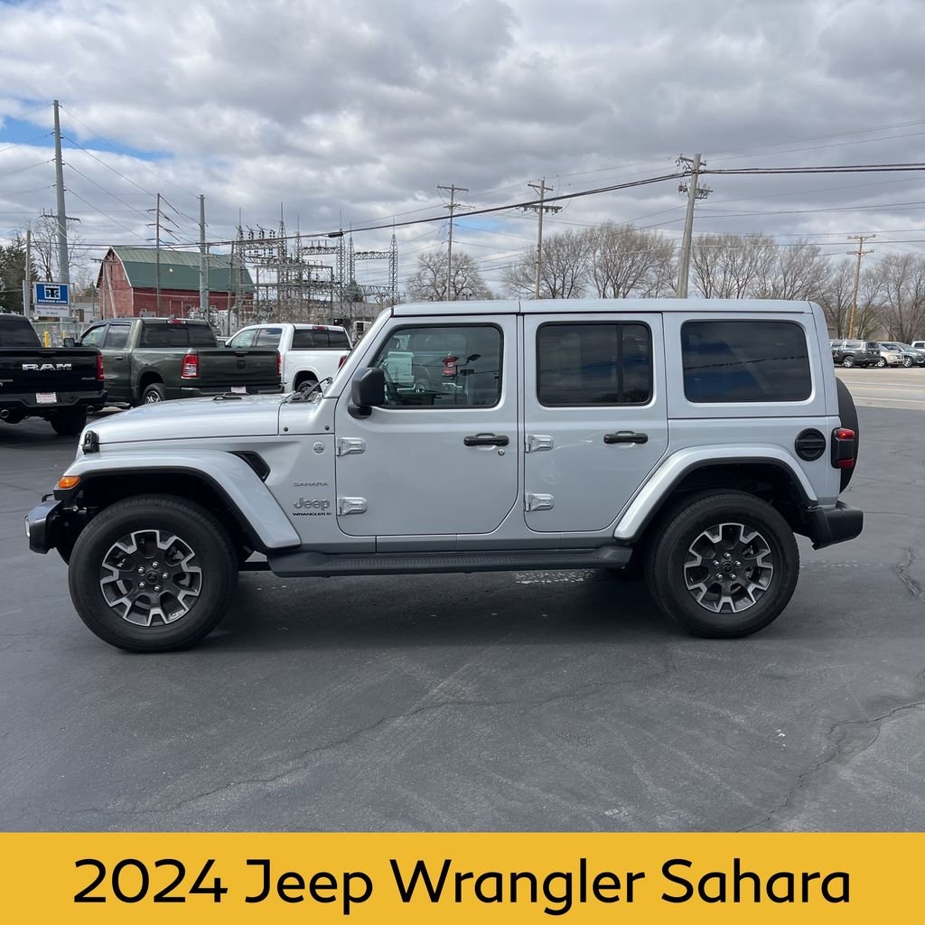2024 Jeep Wrangler 4-Door Sahara - Photo 2