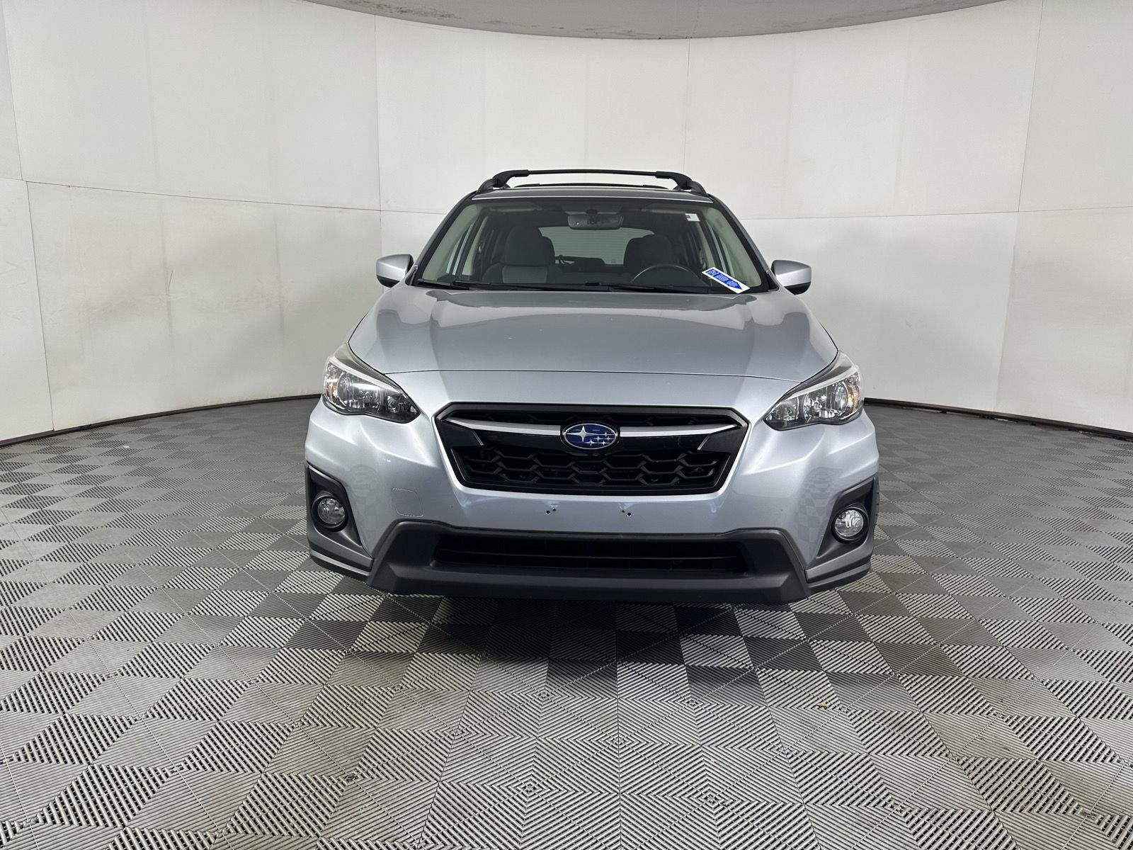 Used 2018 Ice Silver Metallic Subaru Premium image 2