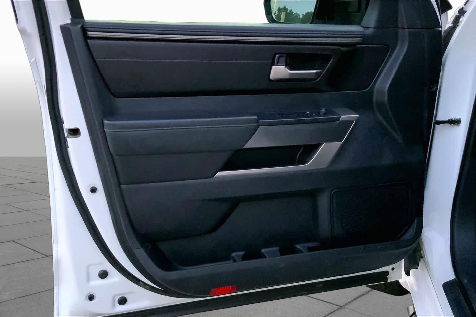 Used 2023 Ice Cap Toyota SR5 image 19
