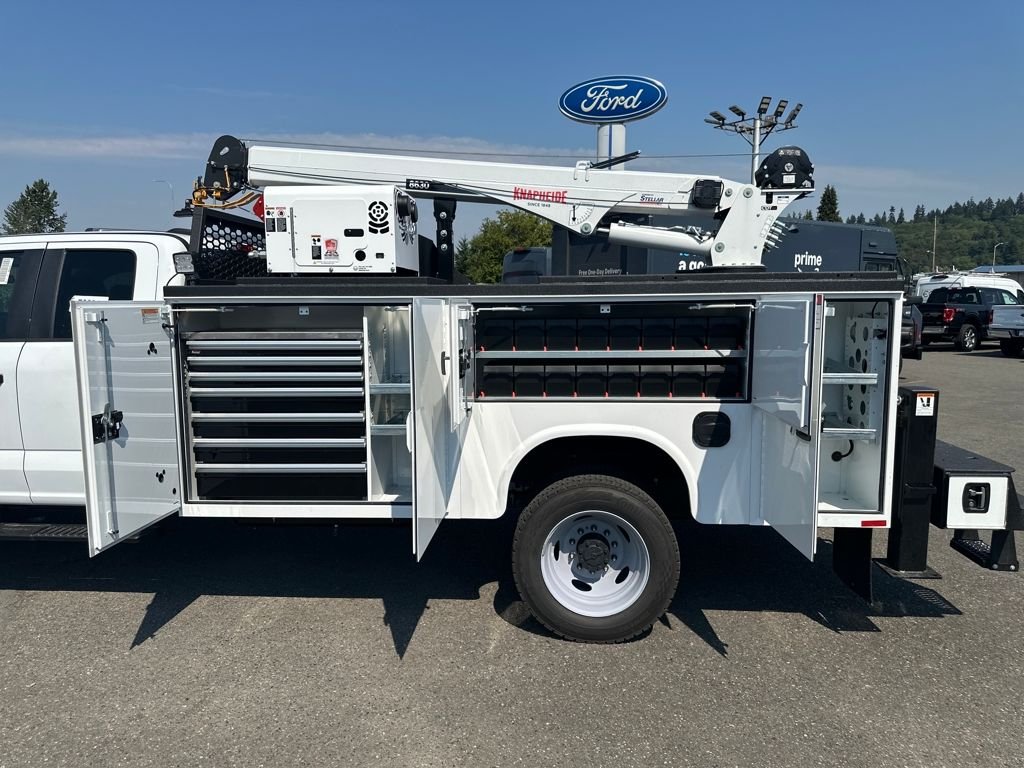 2025 Ford F-550 Super Duty Chassis Cab XL - Photo 20
