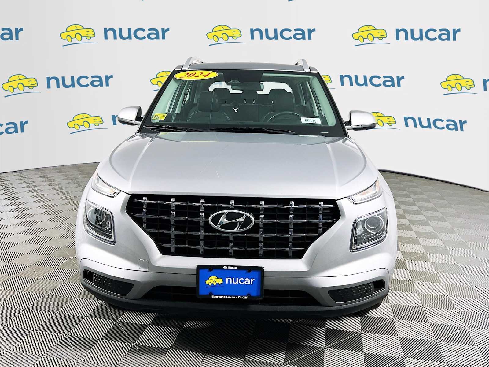 Used 2024 Shimmering Silver Hyundai SEL image 2