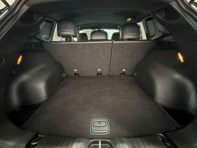 Used 2024 Diamond Black Crystal Pearlcoat Jeep Trailhawk image 14