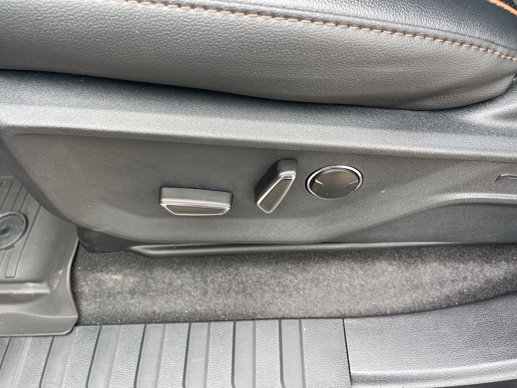 2025 Ford F-150 Lariat - Photo 6