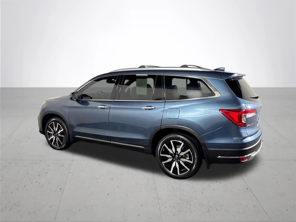 Used 2021  Honda Touring image 8