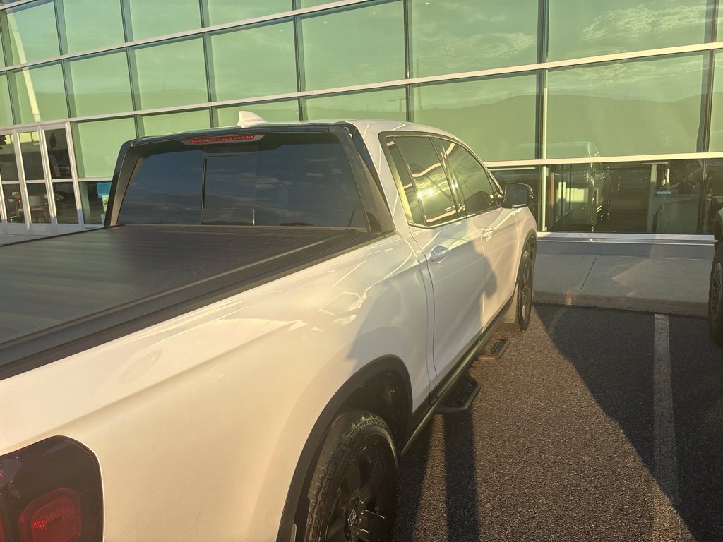 Used 2025 White Honda Black Edition image 3