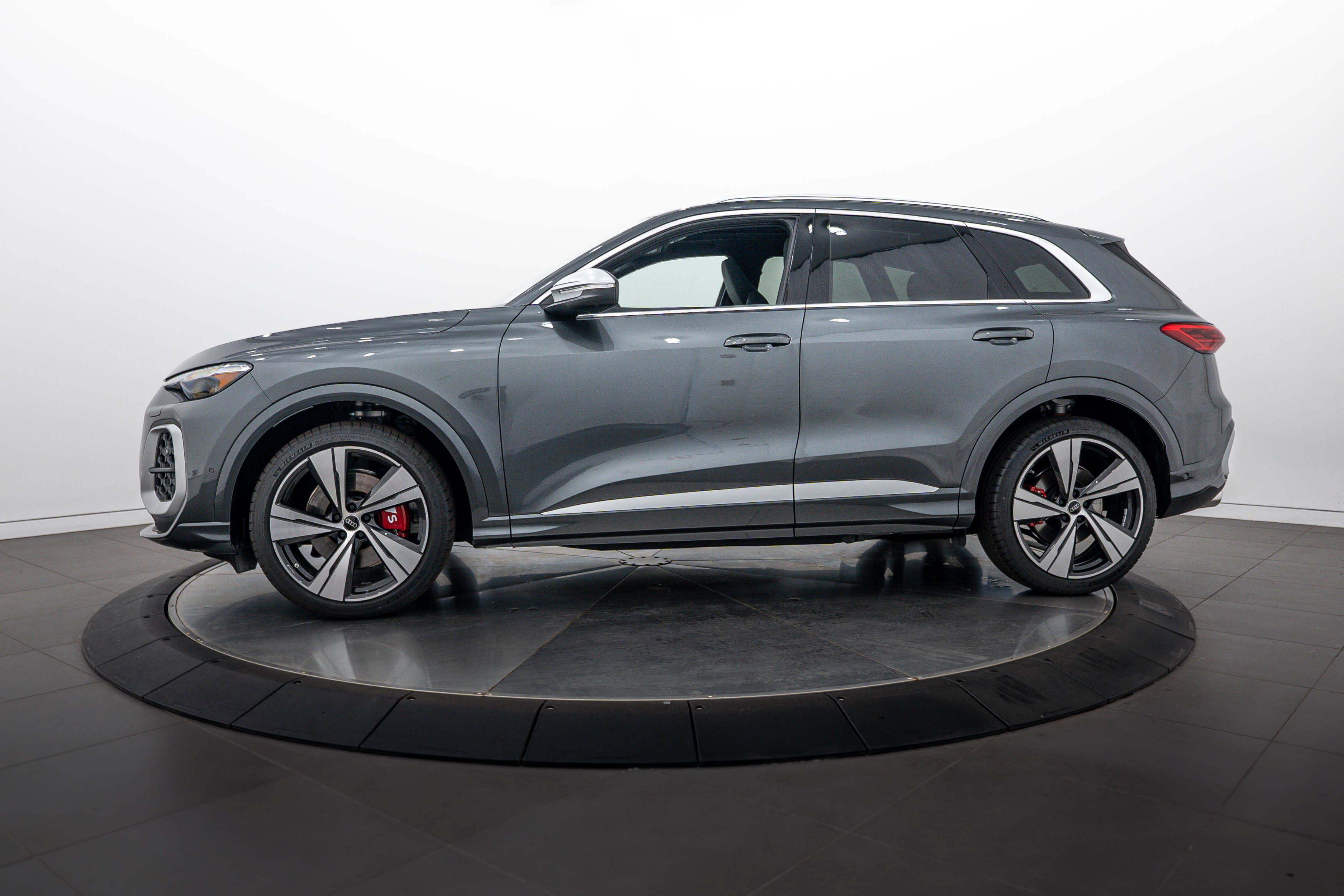New 2026 Daytona Gray Audi Premium Plus image 6