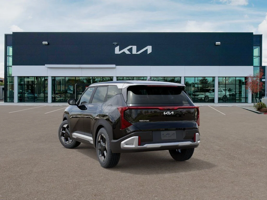 New 2027 Black Kia EX image 4