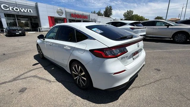 Used 2024 White Honda EX-L image 6