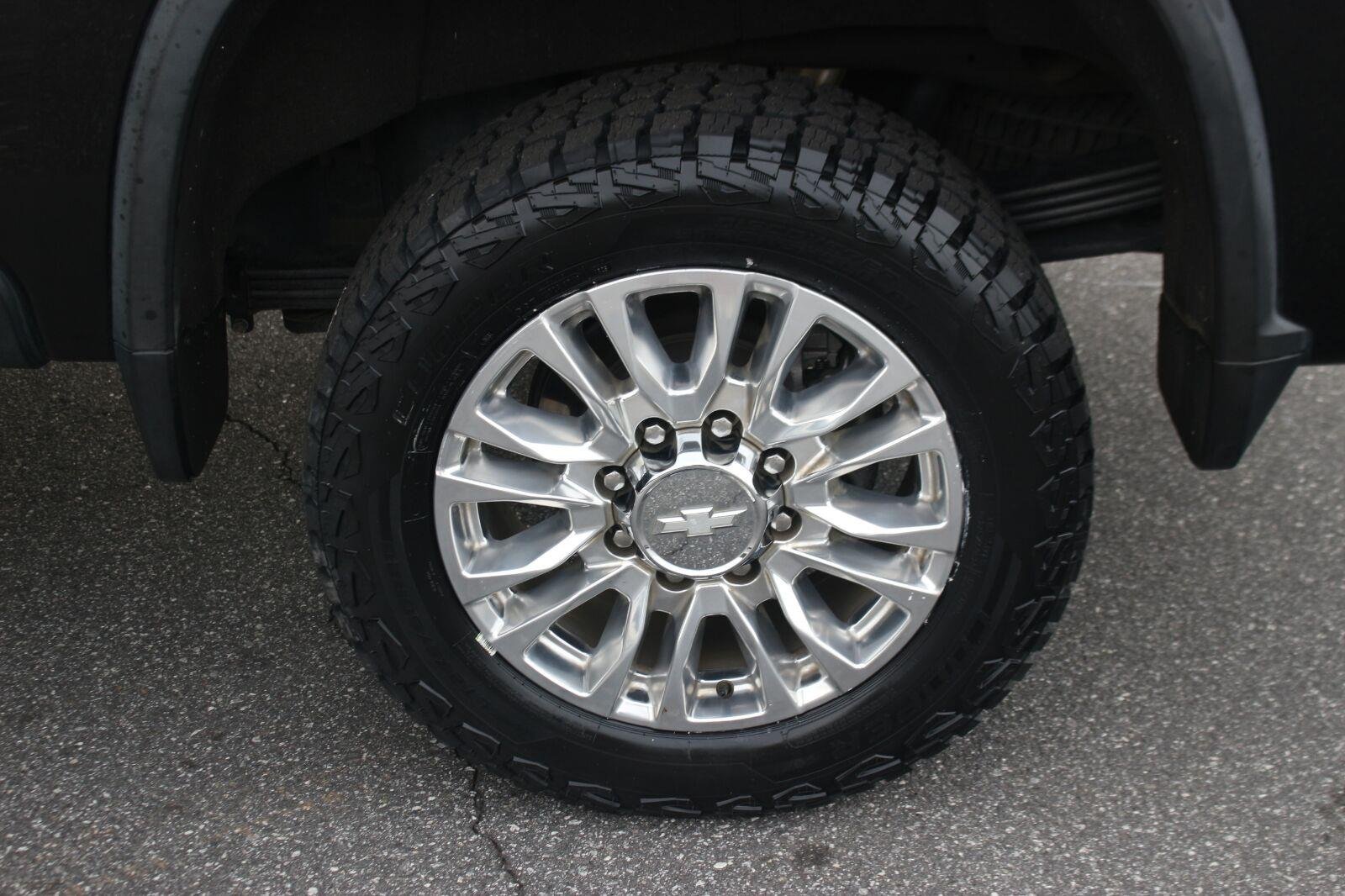 Used 2020 BLACK Chevrolet High Country image 42