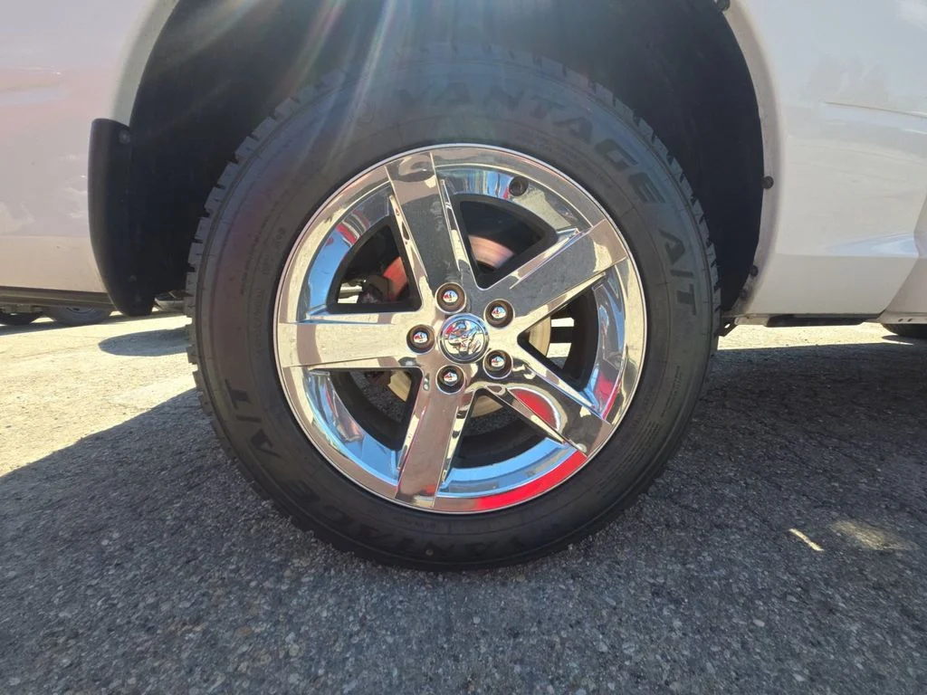 Used 2014 White Ram Express image 28