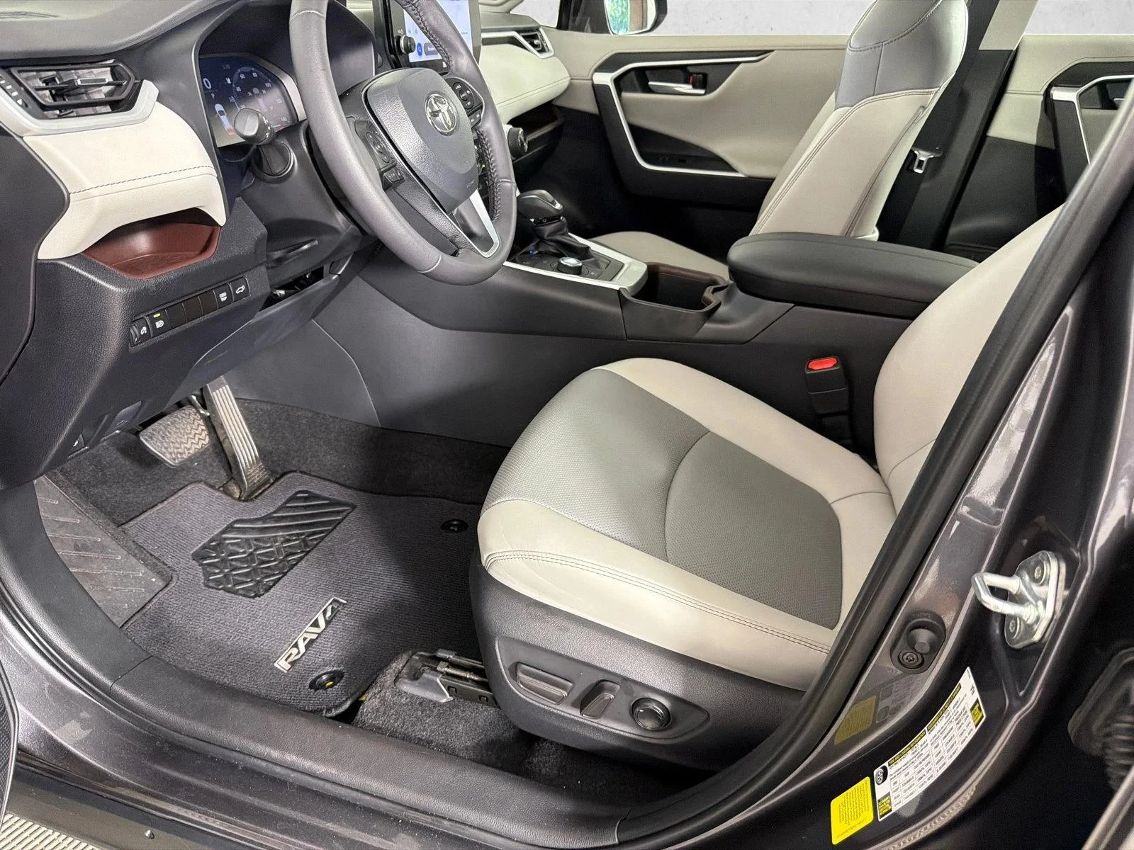 Used 2024 Red Toyota Hybrid Limited image 10