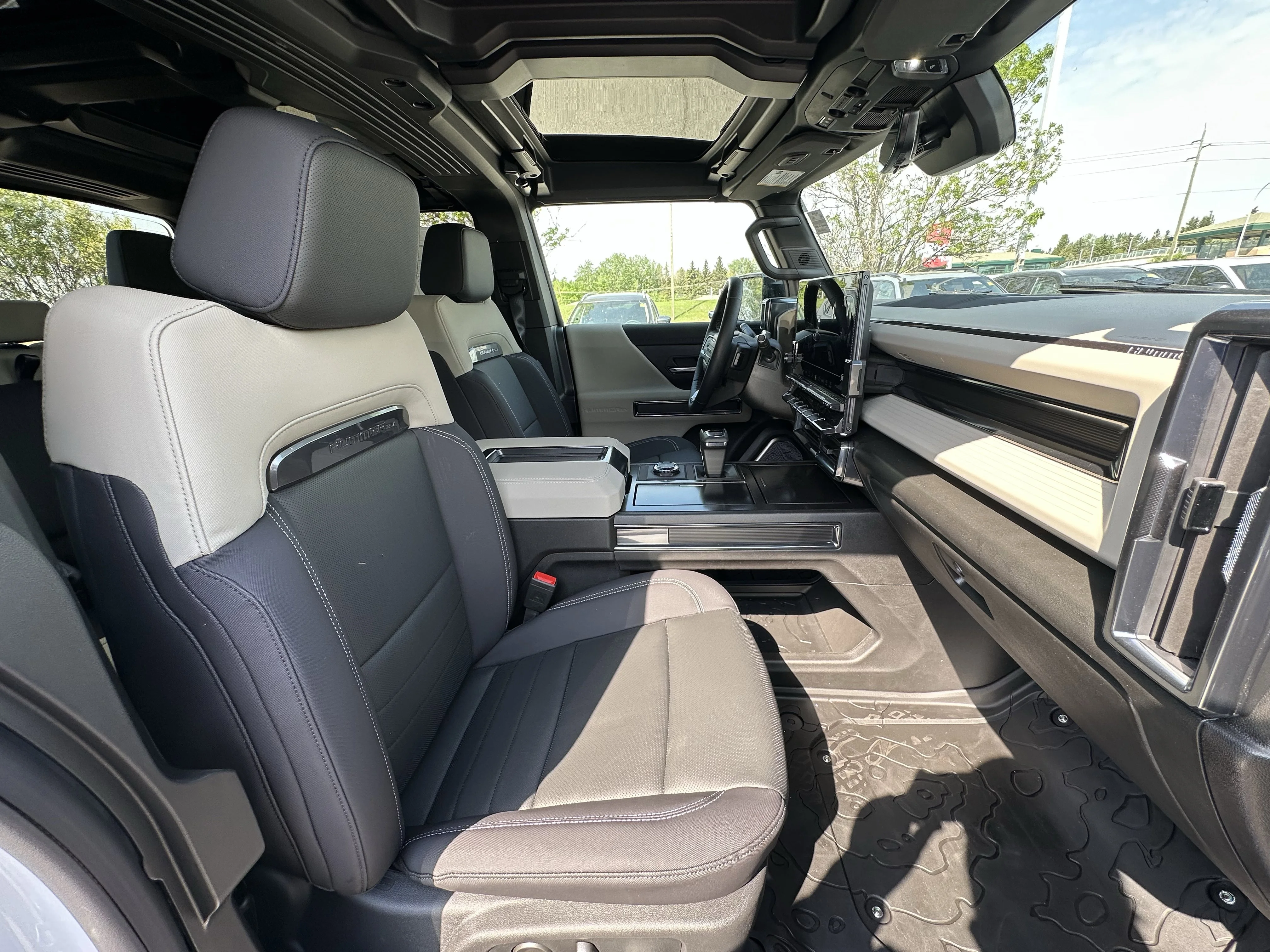 New 2026 Interstellar White GMC 2X image 19