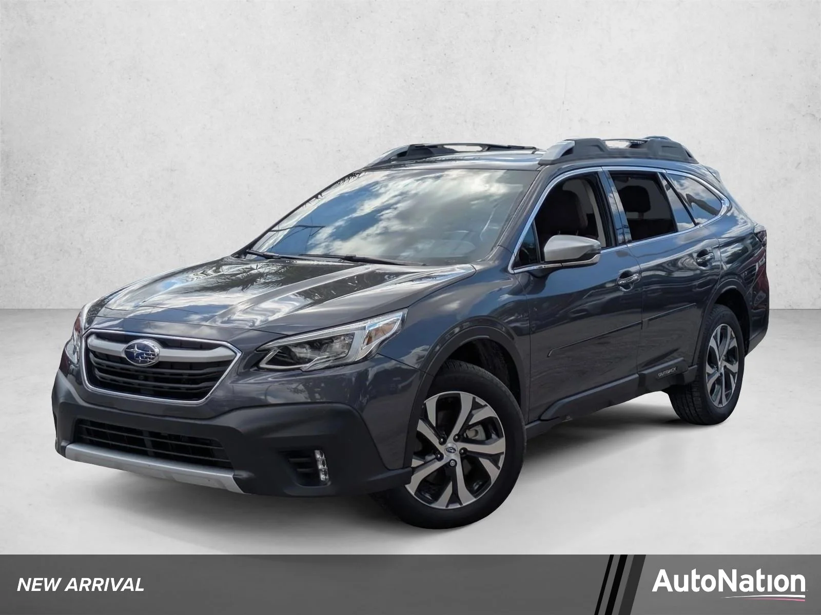 2020 Subaru Outback Touring's photo