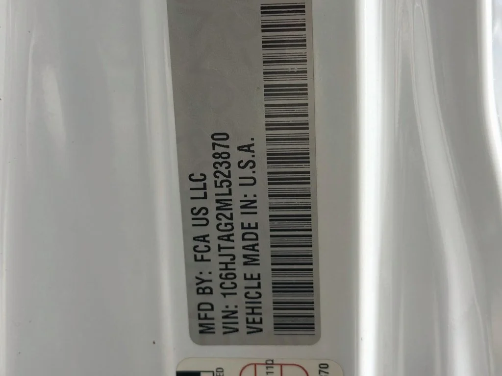 Used 2021 White Jeep Willys image 30