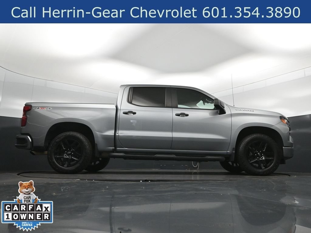 Used 2023 Gray Chevrolet Custom image 44