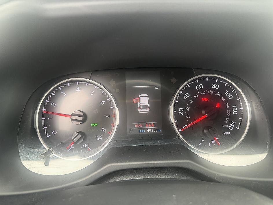 Certified Used 2022 Magnetic Gray Metallic Toyota LE image 12