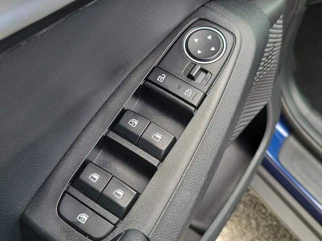 Used 2021 Blue Kia EX image 29