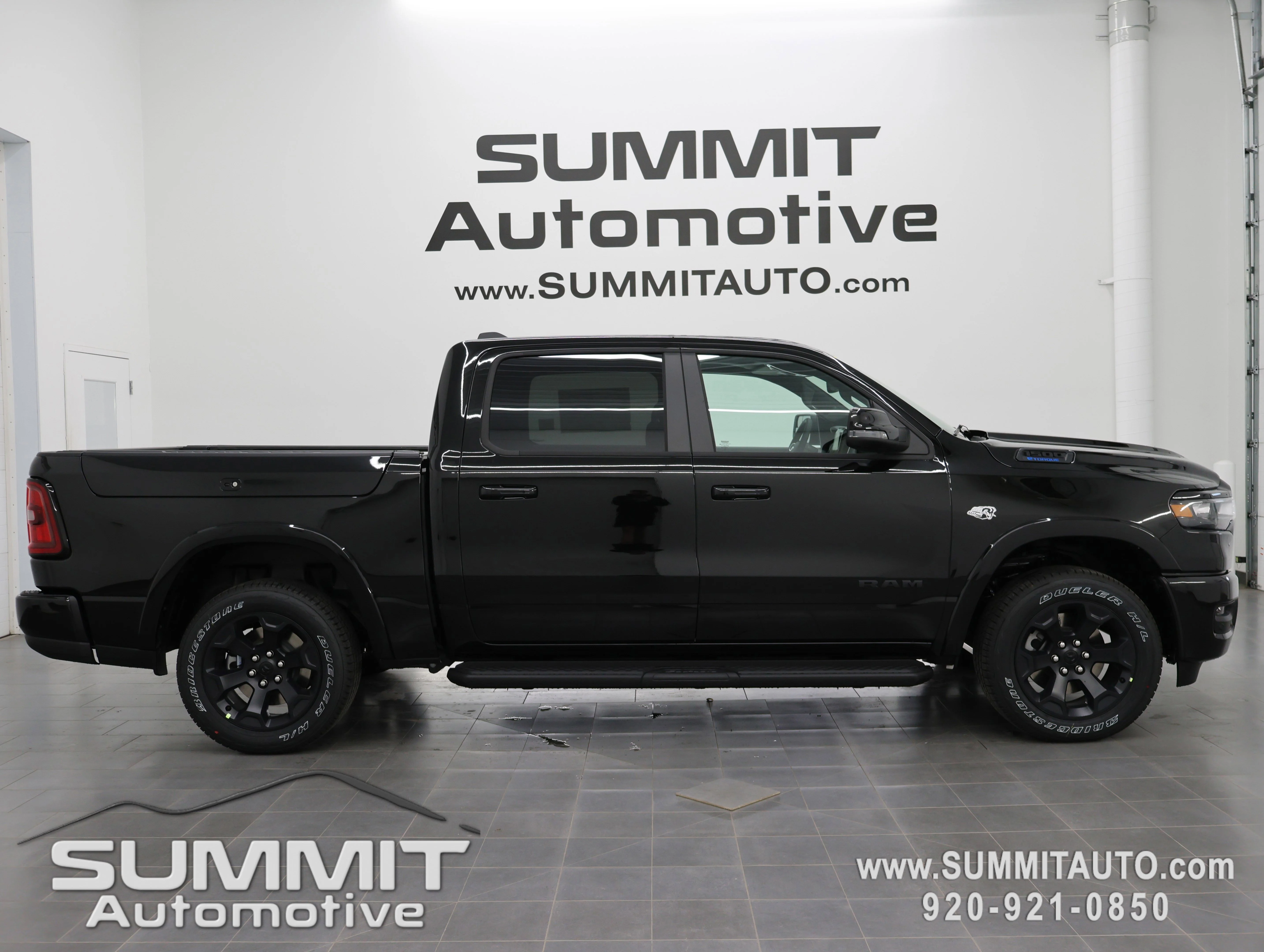 2026 RAM 1500 Big Horn/Lone Star 4x4 Crew Cab 5'7's photo