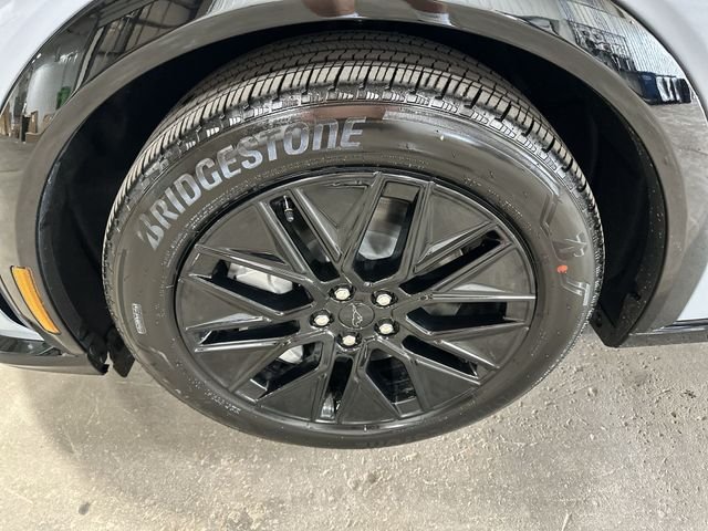 New 2026 Glacier Gray Metallic Tri-coat Ford Premium image 23