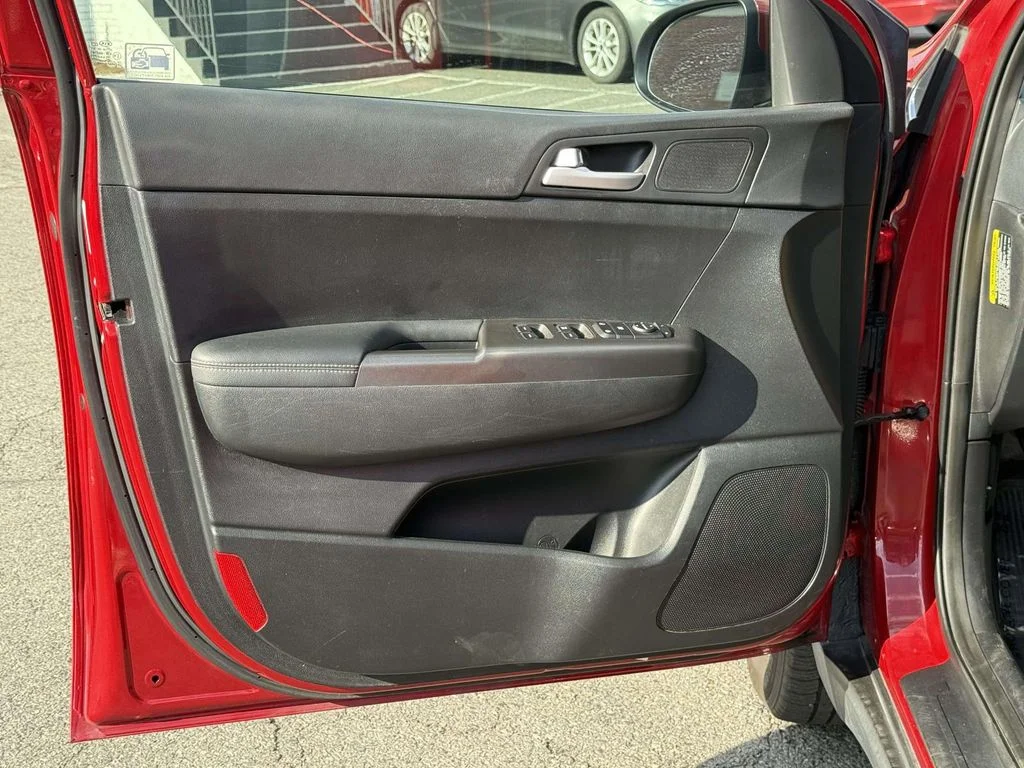 Used 2019 Red Kia LX image 27