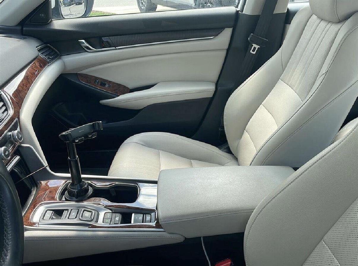 2019 Honda Accord Hybrid EX - Photo 12