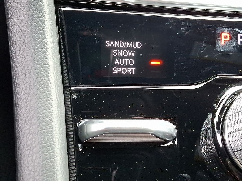 New 2026 Baltic Gray Metallic Clearcoat Jeep Altitude image 17
