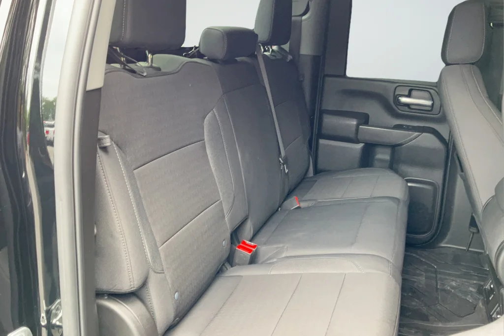 Used 2025 Black Chevrolet Custom image 21