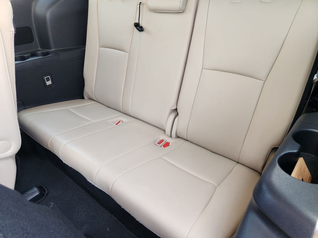 Used 2021 Opulent Amber Toyota XLE image 31