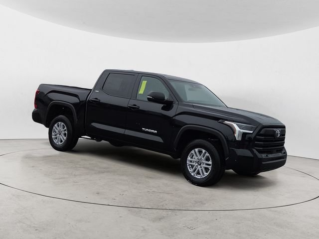 New 2026 Midnight Black Metallic Toyota SR5 image 3