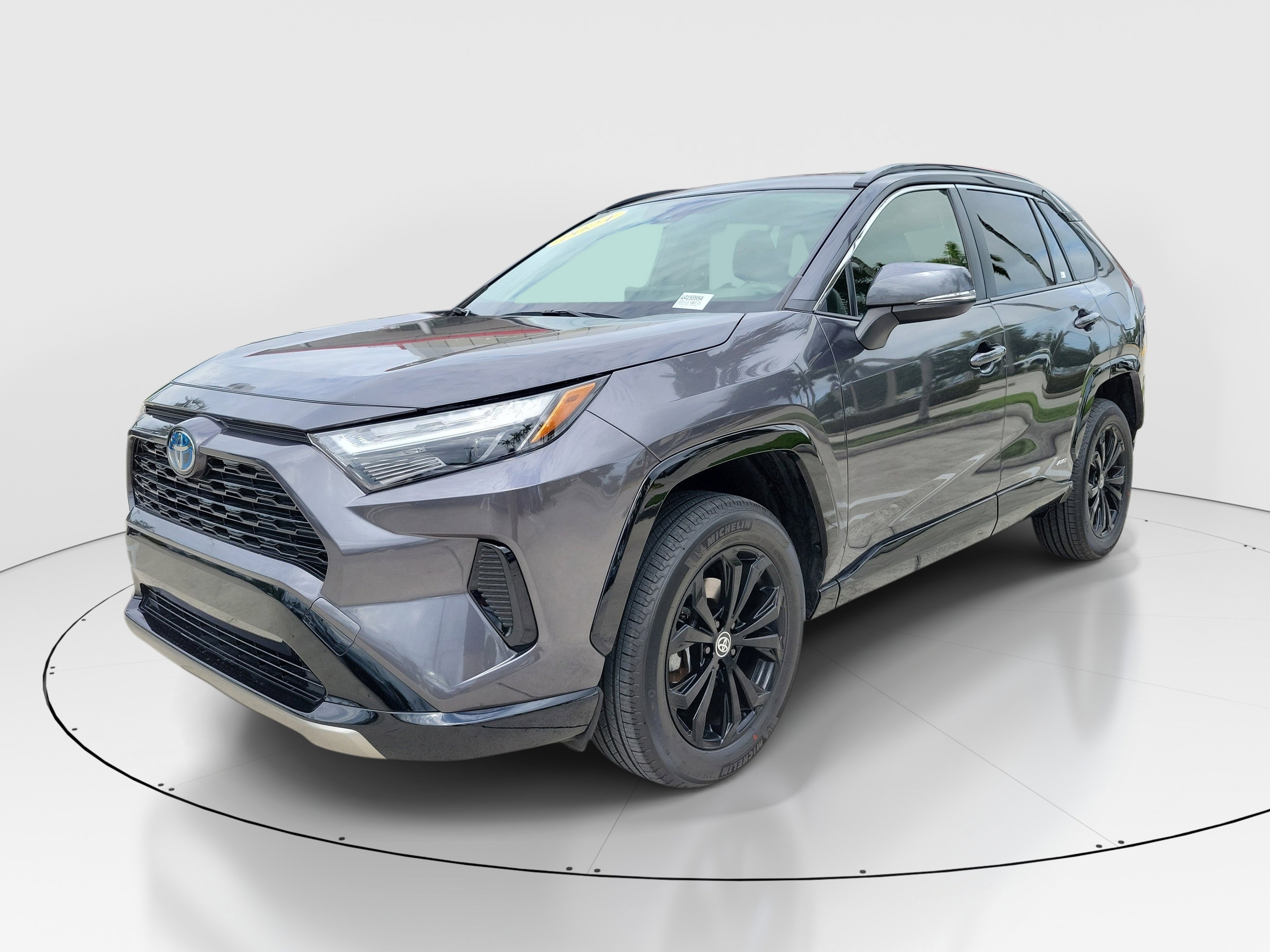 Used 2024 Magnetic Gray Metallic Toyota SE image 3