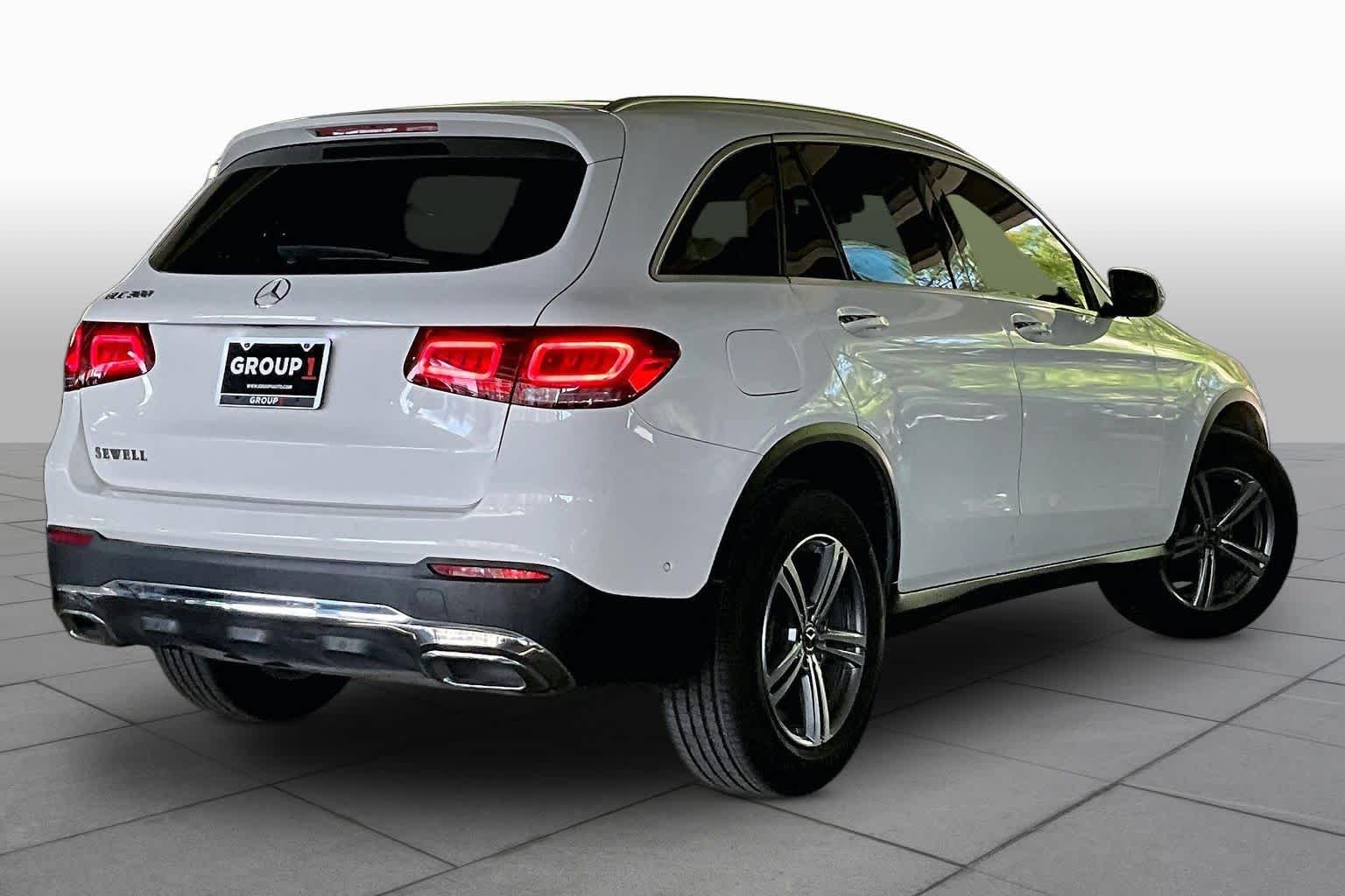 Used 2021 Polar White Mercedes-Benz GLC 300 image 12