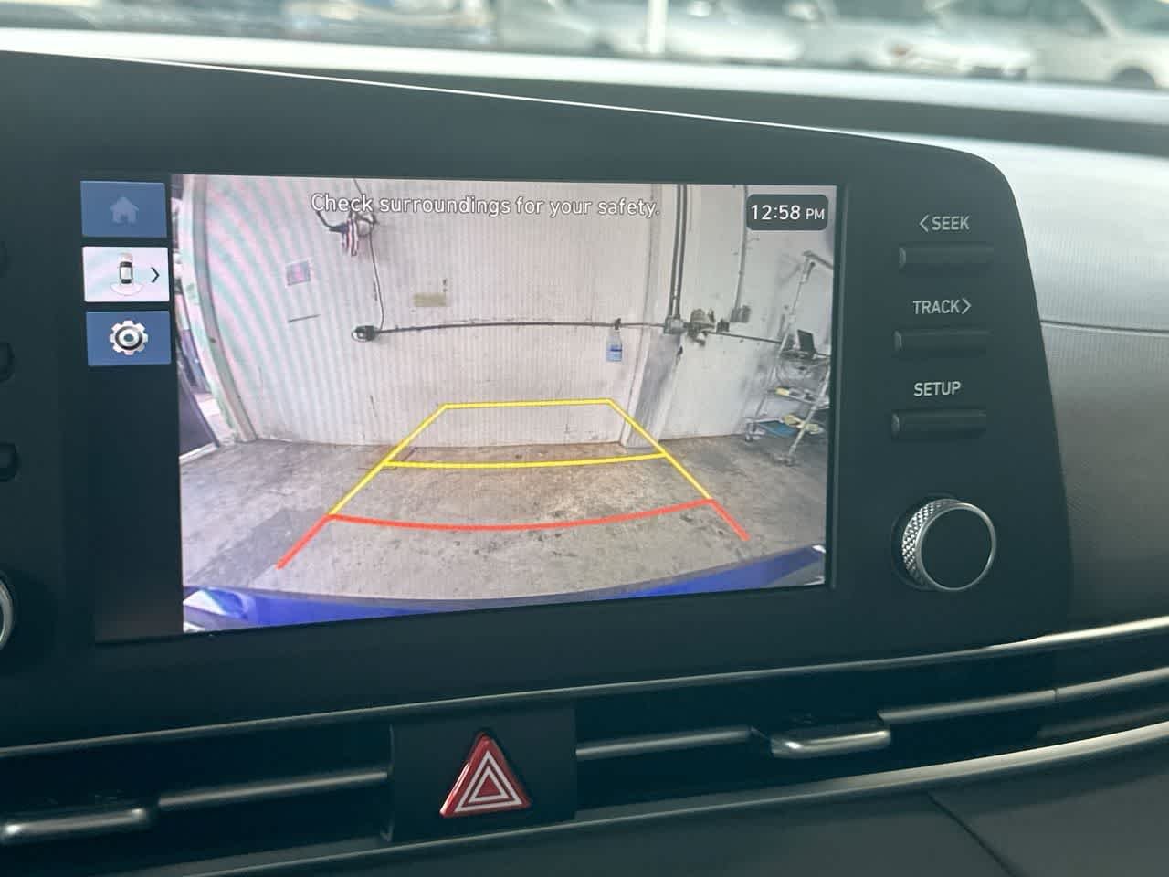 2025 Hyundai Elantra SE - Photo 19