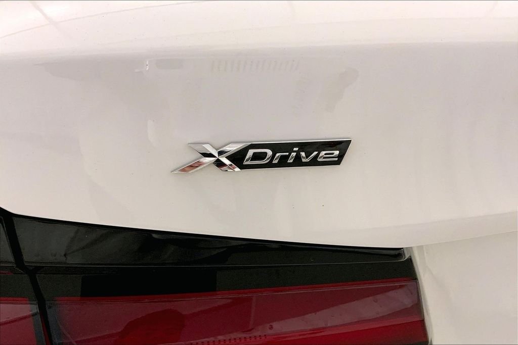 Used 2023 Alpine White BMW  image 30