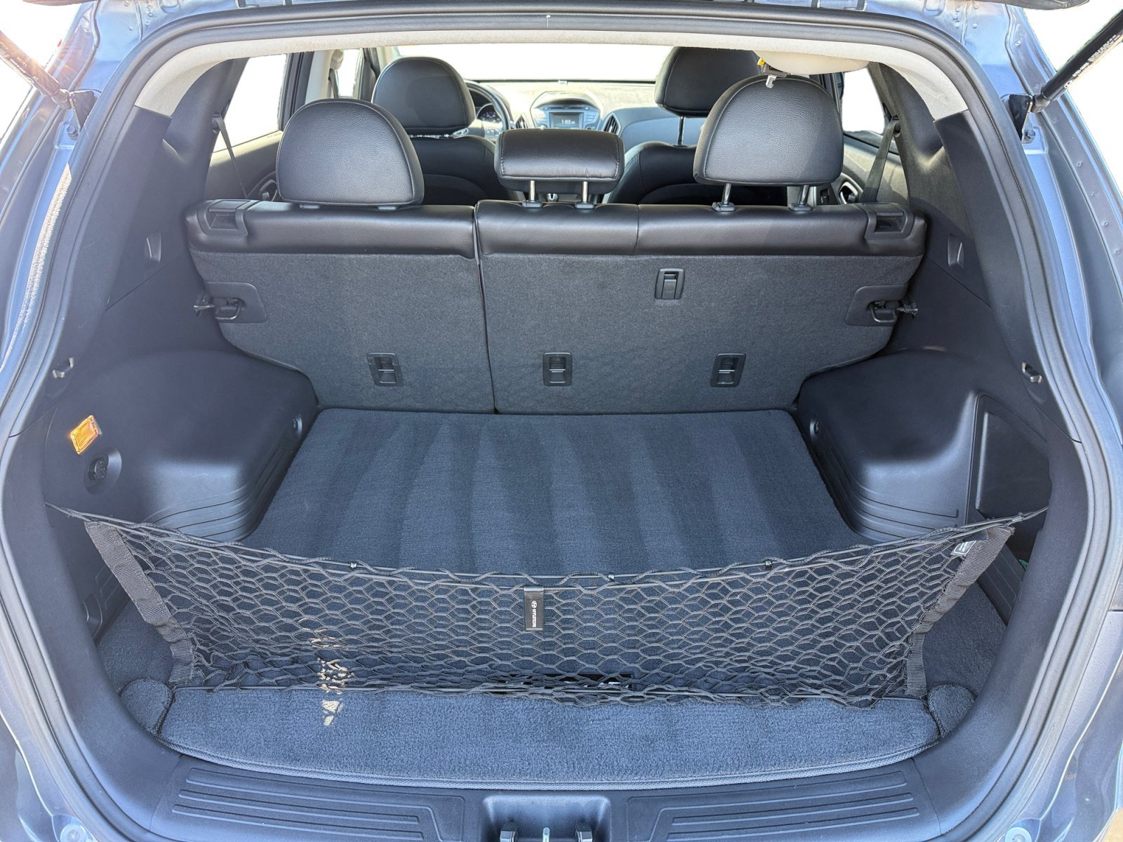 Used 2014 Shadow Hyundai SE image 17