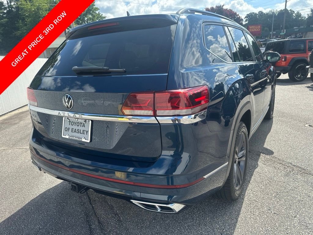 Used 2021 Blue Metallic Volkswagen 3.6L V6 SE w/Technology R-Line image 7