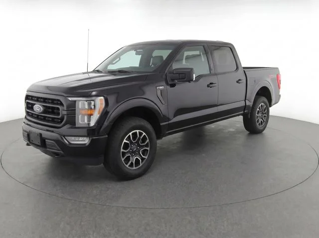 2022 Ford F-150 XLT 4x4 SuperCrew 145 in's photo
