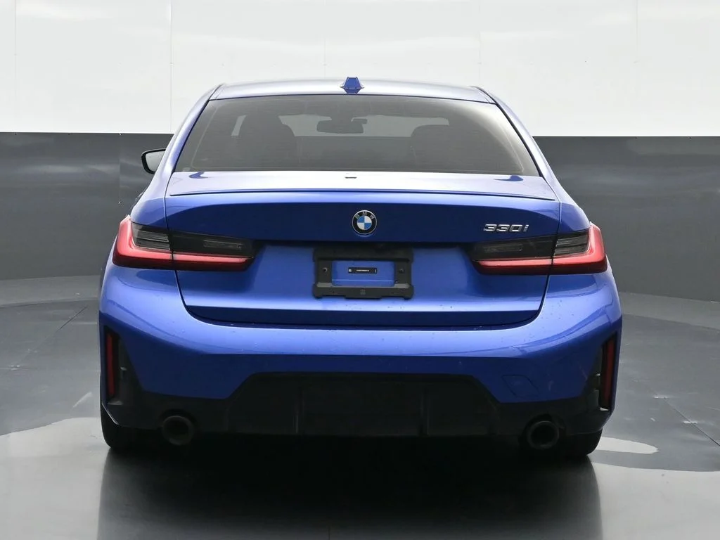 2024 BMW 3 Series 330i - Photo 7