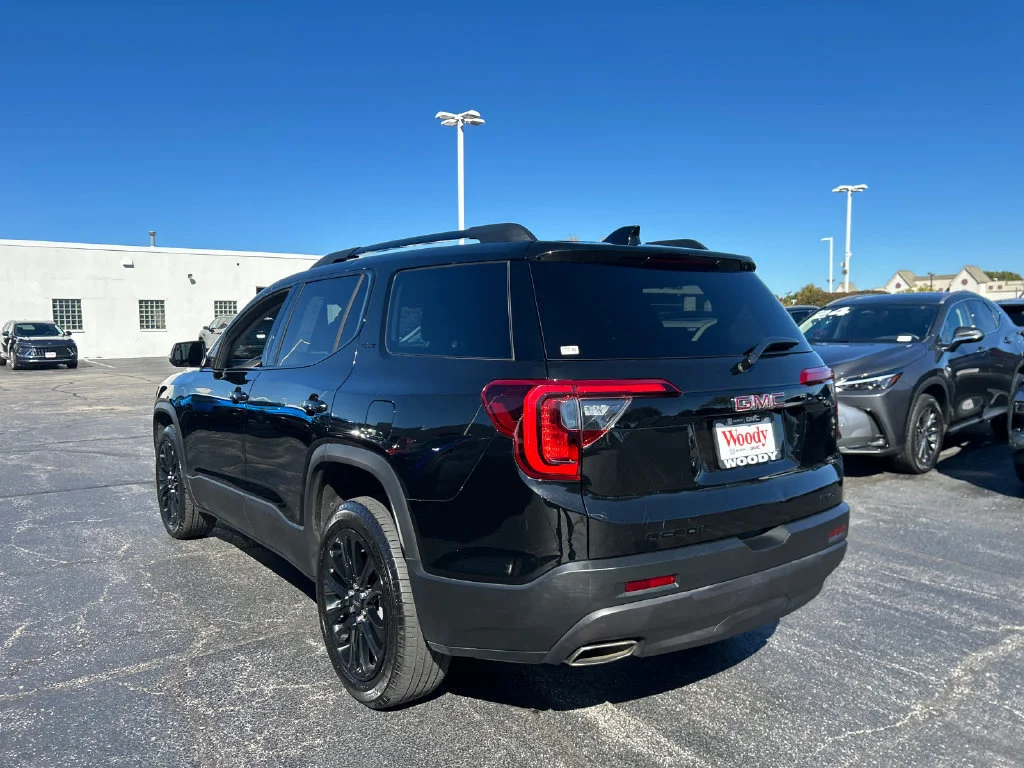 2023 GMC Acadia SLT - Photo 10