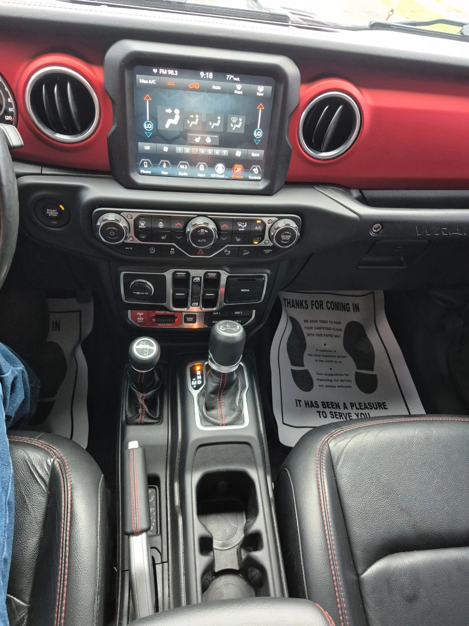 Used 2018  Jeep Rubicon image 8