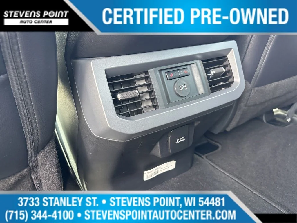 Used 2025 Carbonized Gray Metallic Ford Lariat image 28
